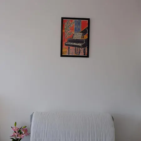 Lp - Symphony Apartmán *