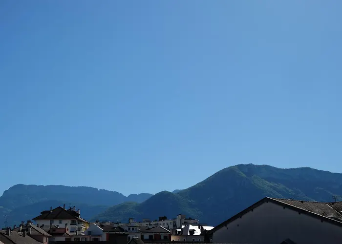 Lp - Symphony Annecy